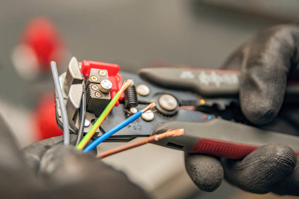 Best Ceiling Fan Installation Electrician  in Columbia City, OR